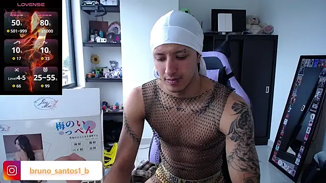 Snapshot of Bruno_santos1 chatting on 06-18-26, 04:44 Bruno santos1 online show from 06-18-26, 04:44