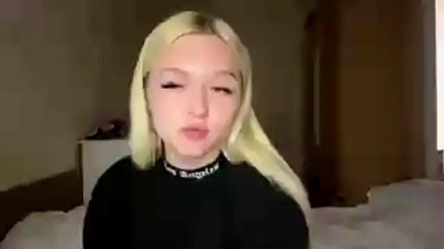 Sophia Blonde online show from 05-21-26, 06:15