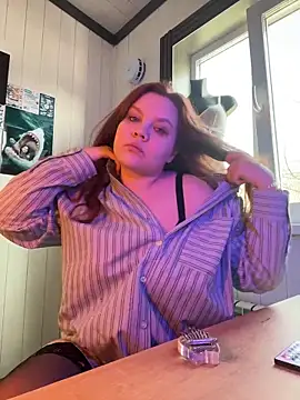 Snapshot of kinky_shark chatting on 03-26-26, 06:30 kinky shark online show from 03-26-26, 06:30