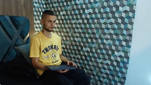 Joaho Fernandez online show from 05-17-26, 09:11
