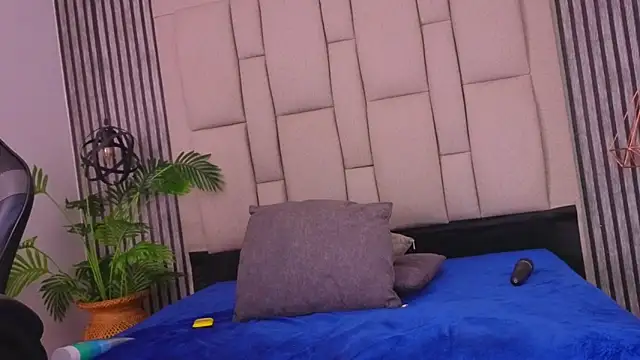 karamoss online show from 04-21-26, 01:42