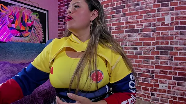 Miss Pecados online show from 06-17-26, 08:43