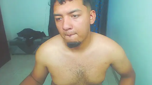 Snapshot of Itsdavidxxx chatting on 05-07-26, 01:16 Itsdavidxxx online show from 05-07-26, 01:16