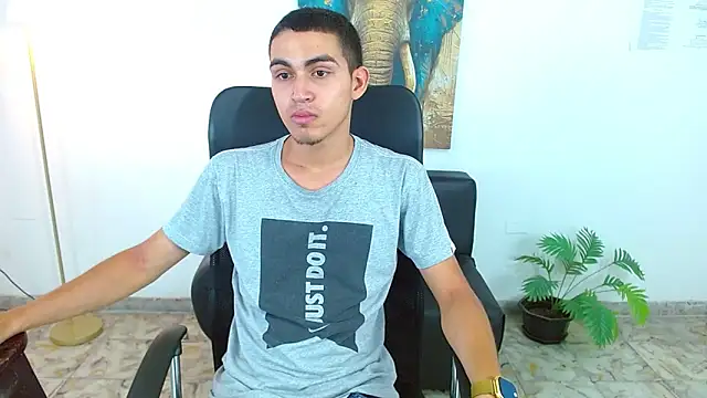 Snapshot of lucass_18 chatting on 03-28-26, 07:57 lucass 18 online show from 03-28-26, 07:57