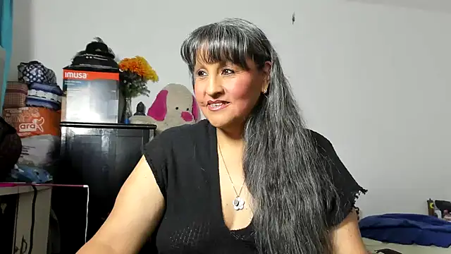 Merlyna Goldenss online show from 05-06-26, 05:57