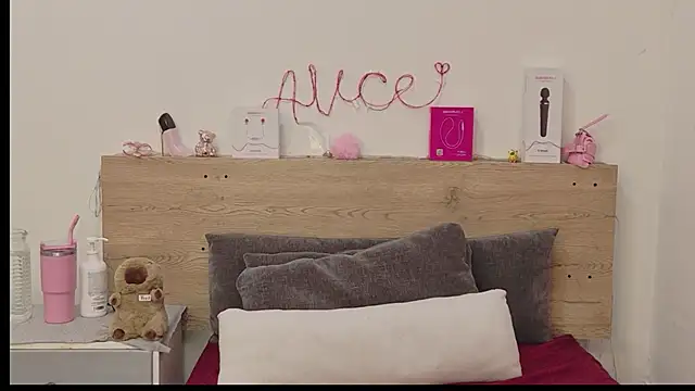 Sweet Alice S online show from 05-16-26, 09:13