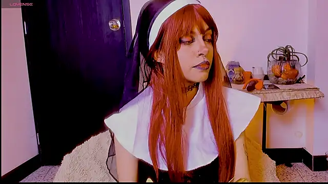 Snapshot of Nyxara- chatting on 04-03-26, 07:12 Nyxara- online show from 04-03-26, 07:12