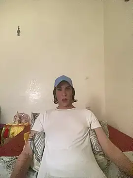 Snapshot of Ashwak_trans chatting on 04-06-26, 10:49 Ashwak trans online show from 04-06-26, 10:49