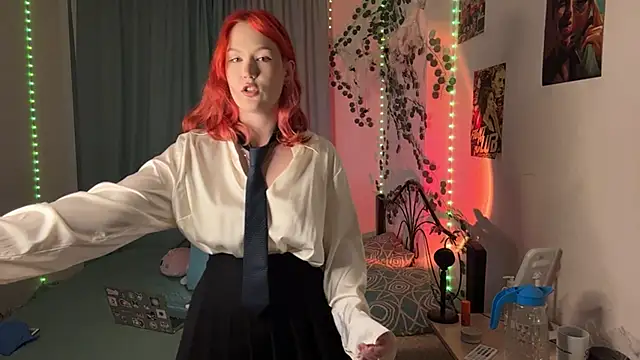 Snapshot of Mira_ginger chatting on 03-30-26, 03:57 Mira ginger online show from 03-30-26, 03:57