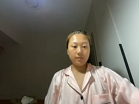 Snapshot of tutu512 chatting on 06-20-26, 05:16 tutu512 online show from 06-20-26, 05:16