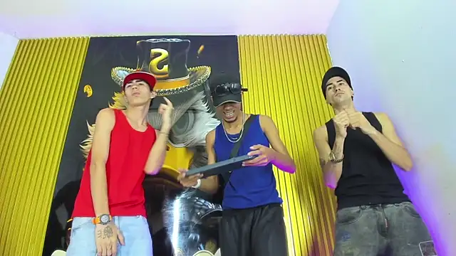 Snapshot of Gang_Members_xxx chatting on 03-25-26, 07:42 Gang Members xxx online show from 03-25-26, 07:42