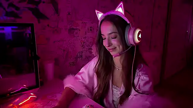 Snapshot of Lesikk chatting on 03-28-26, 03:00 Lesikk online show from 03-28-26, 03:00