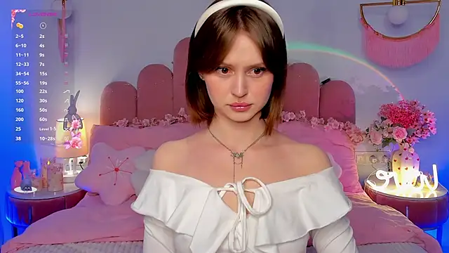 MariLew online show from 04-28-26, 05:23