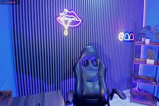 Luanna Rose online show from 04-10-26, 12:10