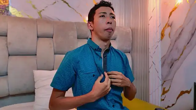 Snapshot of MOgekobig19 chatting on 03-30-26, 11:33 MOgekobig19 online show from 03-30-26, 11:33