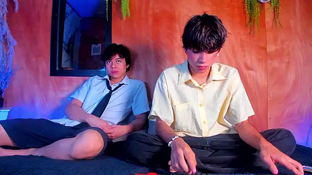 Snapshot of Max_gold chatting on 03-28-26, 03:00 Max gold online show from 03-28-26, 03:00