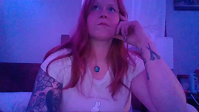 RedVelvetVixen online show from 04-14-26, 02:06
