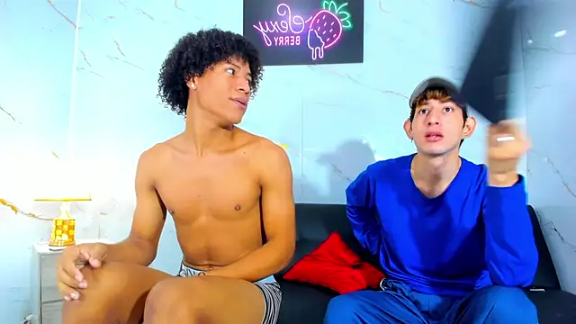 Snapshot of Room_hot_1 chatting on 03-26-26, 01:06 Room hot 1 online show from 03-26-26, 01:06