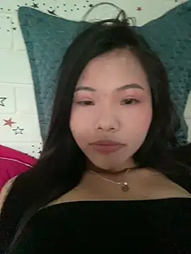 Snapshot of Mi-Lani chatting on 03-27-26, 01:55 Mi-Lani online show from 03-27-26, 01:55