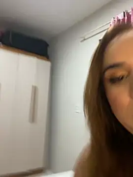 Jullyanaximeness online show from 06-25-26, 09:19