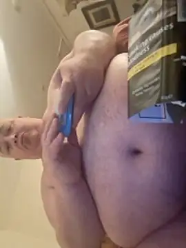 Snapshot of andymart46 chatting on 04-05-26, 12:41 andymart46 online show from 04-05-26, 12:41