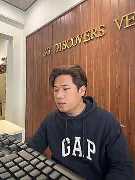 Snapshot of Titanryu chatting on 03-27-26, 05:57 Titanryu online show from 03-27-26, 05:57