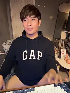 Snapshot of Titanryu chatting on 03-27-26, 04:18 Titanryu online show from 03-27-26, 04:18