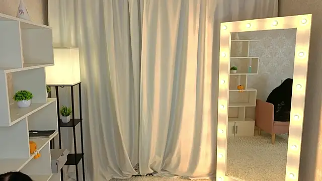 Snapshot of KoiNeko chatting on 03-26-26, 08:58 KoiNeko online show from 03-26-26, 08:58