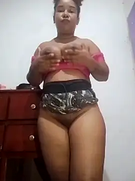 kimberlly25 online show from 04-10-26, 03:01
