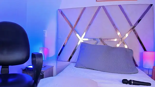 Snapshot of Cory_maiden chatting on 03-29-26, 03:06 Cory maiden online show from 03-29-26, 03:06