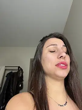 Snapshot of Carolzinhalux69 chatting on 07-03-26, 05:52 Carolzinhalux69 online show from 07-03-26, 05:52