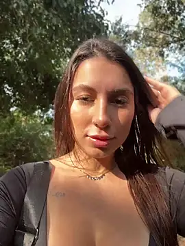 Snapshot of Carolzinhalux69 chatting on 07-17-26, 05:18 Carolzinhalux69 online show from 07-17-26, 05:18