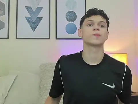 Snapshot of mykelcano chatting on 03-31-26, 01:55 mykelcano online show from 03-31-26, 01:55