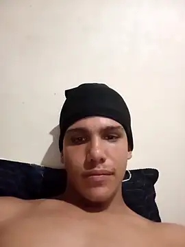 Snapshot of daddys_home69 chatting on 04-13-26, 06:57 daddys home69 online show from 04-13-26, 06:57