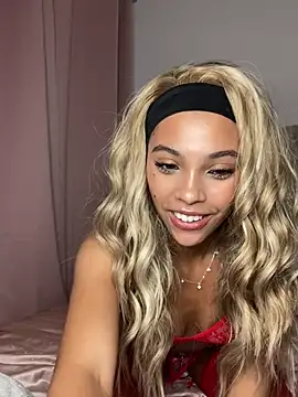 Brattybaee online show from 07-19-26, 07:28