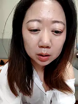 JiaojiaoER online show from 04-06-26, 03:59