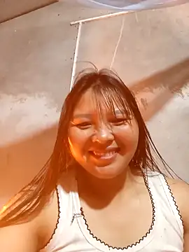 Snapshot of Emm-a- chatting on 03-28-26, 06:35 Emm-a- online show from 03-28-26, 06:35