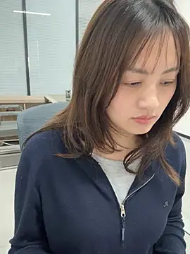 Snapshot of Yang_218 chatting on 03-27-26, 07:36 Yang 218 online show from 03-27-26, 07:36