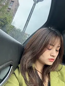 Snapshot of Yang_218 chatting on 03-30-26, 08:37 Yang 218 online show from 03-30-26, 08:37