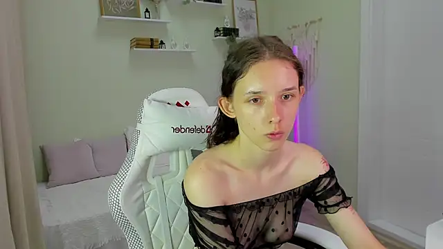 AnnaOddy online show from 06-29-26, 02:51