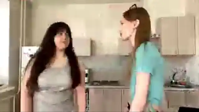 Snapshot of ArieHodge chatting on 03-28-26, 06:46 ArieHodge online show from 03-28-26, 06:46