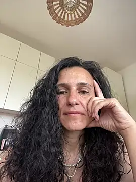 Snapshot of StellaMia263 chatting on 06-07-26, 02:43 StellaMia263 online show from 06-07-26, 02:43
