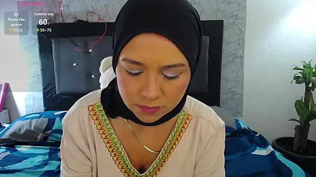 Snapshot of alia_asad chatting on 04-20-26, 04:32 alia asad online show from 04-20-26, 04:32