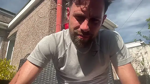 Snapshot of DaveRoyale chatting on 04-07-26, 02:06 DaveRoyale online show from 04-07-26, 02:06