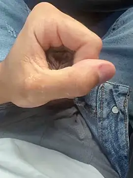 Snapshot of Mik3x chatting on 03-27-26, 07:35 Mik3x online show from 03-27-26, 07:35