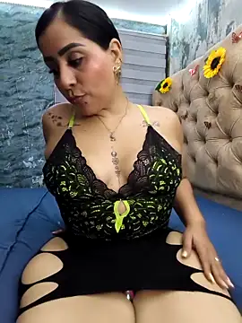 val eria online show from 04-02-26, 03:48