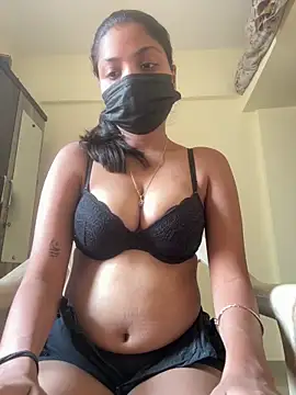 NainaHotty1 online show from 04-21-26, 08:42