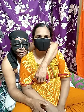 Snapshot of Pujacouple_955 chatting on 04-09-26, 05:18 Pujacouple 955 online show from 04-09-26, 05:18