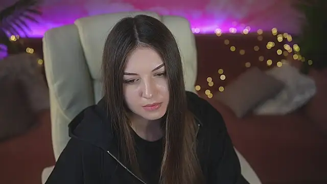 LindsyRawr online show from 04-01-26, 07:00