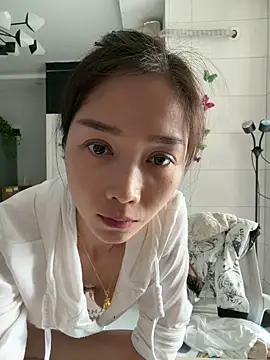 yuanpu0925 online show from 04-09-26, 06:41